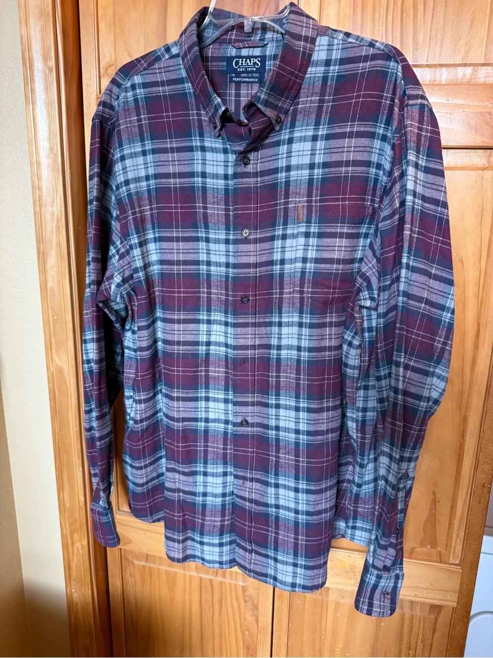 Chaps Men’s Burgundy Plaid Button-Down Shirt. Size XXL